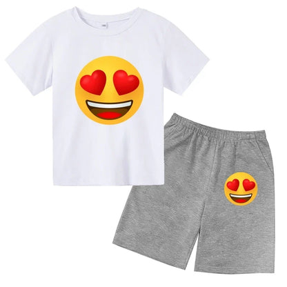 ハート目絵文字のキュートセットアップ