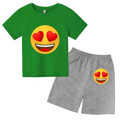 ハート目絵文字のキュートセットアップ