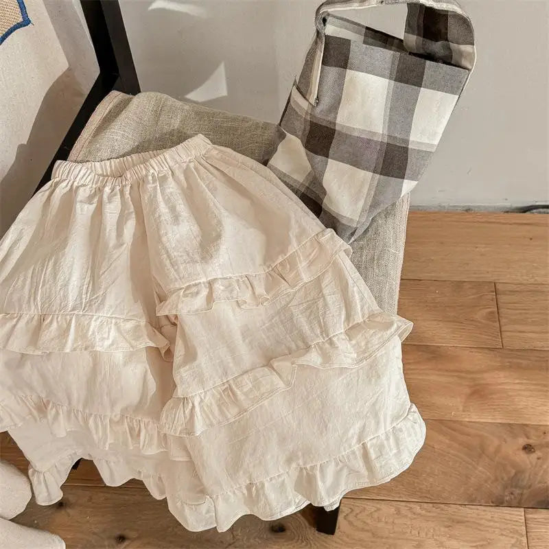 ふんわりフリルのコットンワイドパンツ