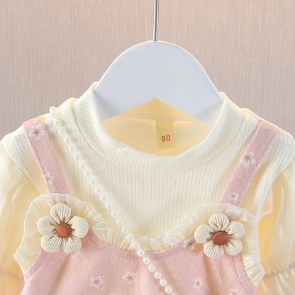 お花モチーフ付きふんわりワンピース👗✨