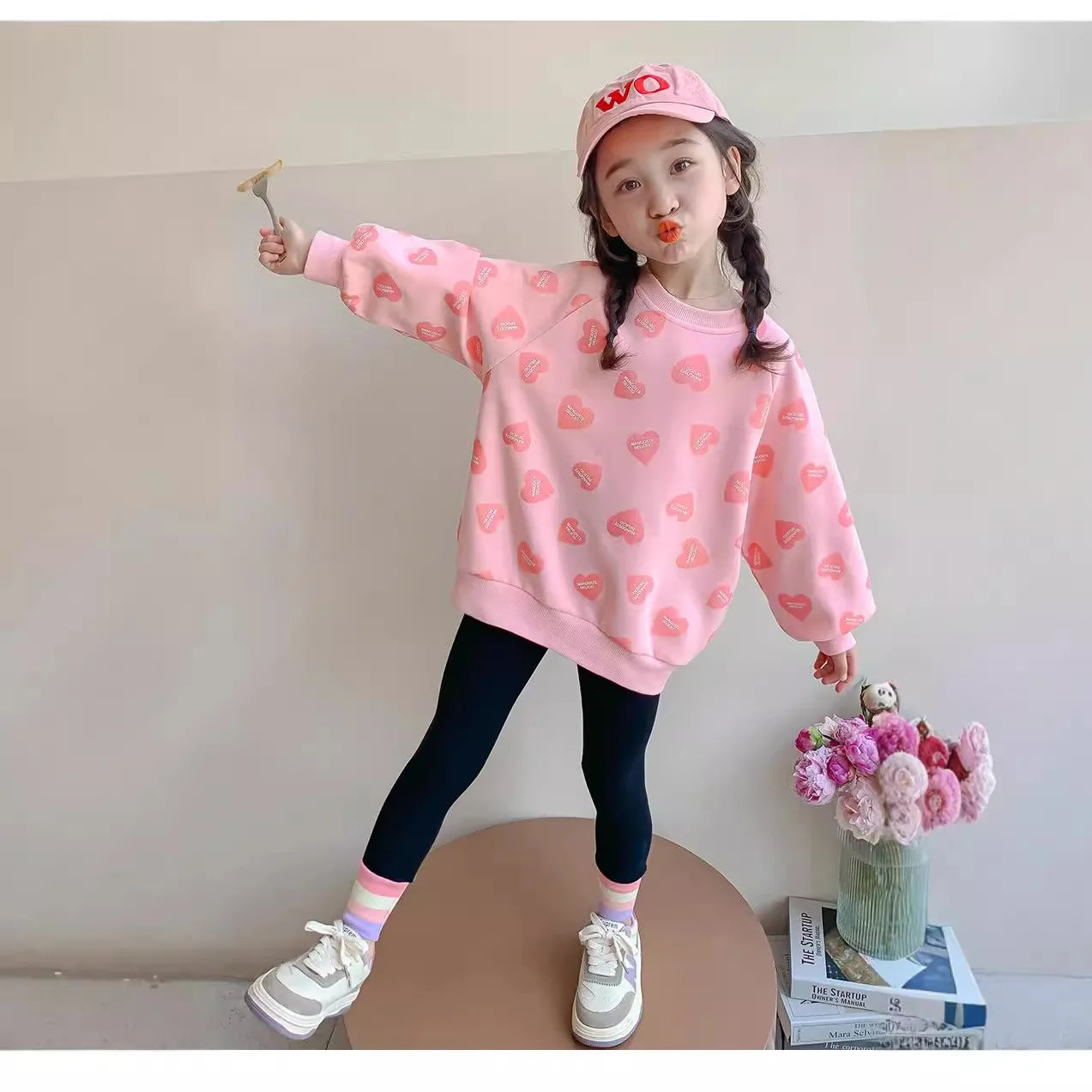 キュートなハートプリント長袖トレーナー