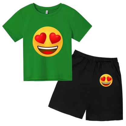 ハート目絵文字のキュートセットアップ