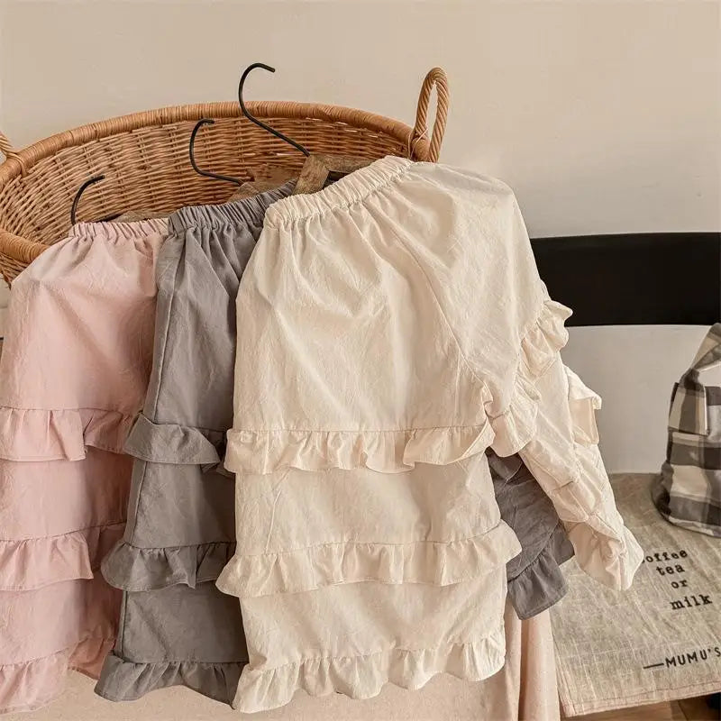 ふんわりフリルのコットンワイドパンツ