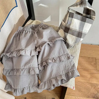 ふんわりフリルのコットンワイドパンツ